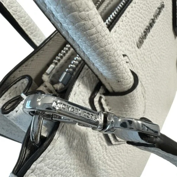 Michael Kors Mercer Medium Pebbled Leather Crossbody Bag in‎ Ivory - Picture 7 of 12
